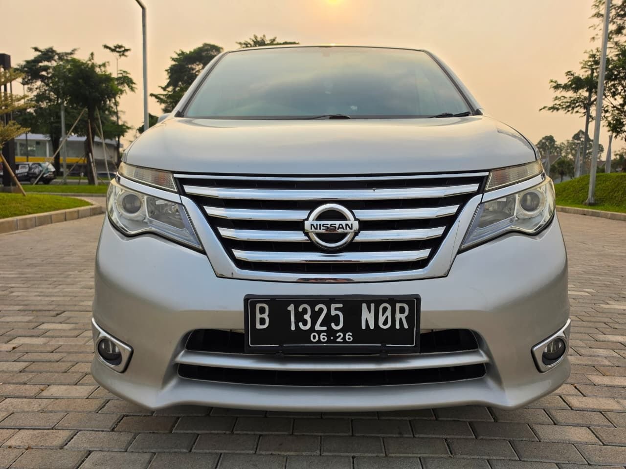 Nissan Serena 2.0 Highway Star 2016